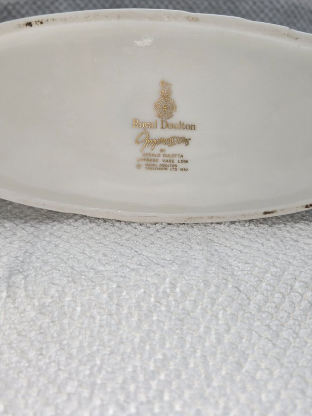 ROYAL DOULTON IMPRESSIONS VASE - Picture 4 of 5